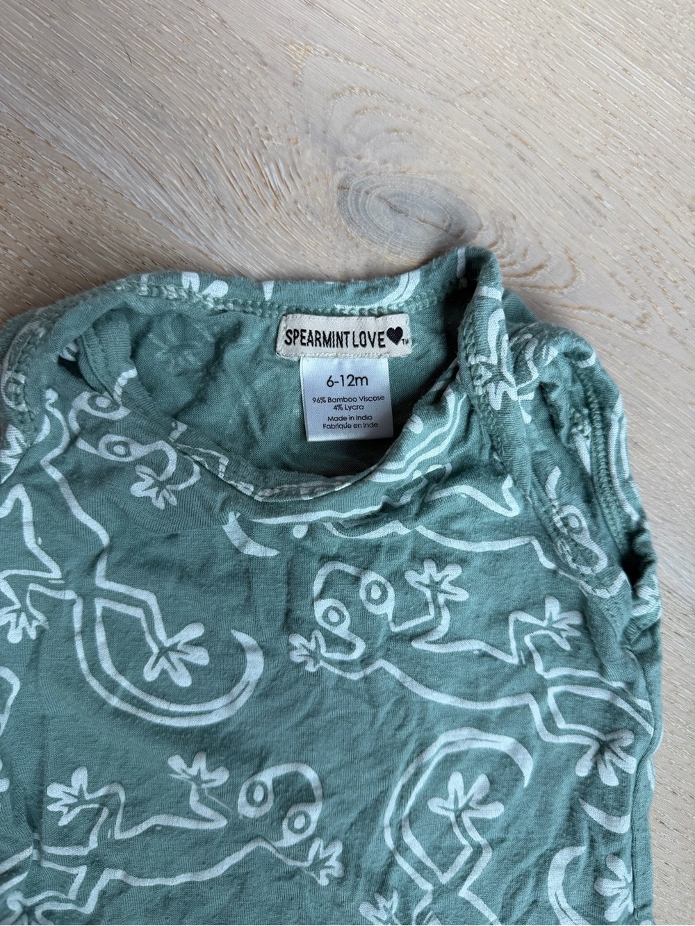 Spearmint Love Gecko Print Sleeveless Onesie - Picture 2 of 5